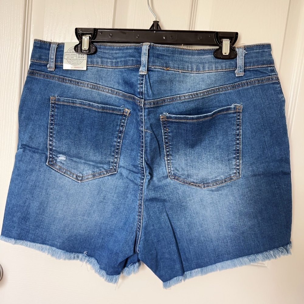 Denim Distressed Women Shorts 3XL - Picture 6 of 8